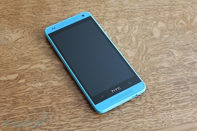 htc-one-bleu