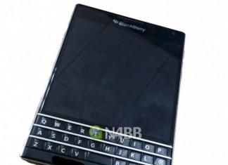 BlackBerry Q30