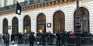 iPhone 6 : payés pour faire la queue devant l'Apple Store