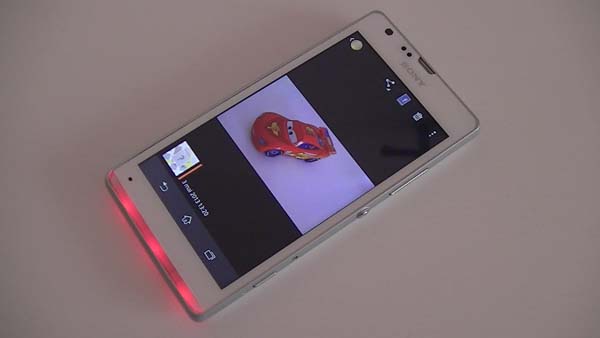 sony xperia sp blanc avec LED rouge