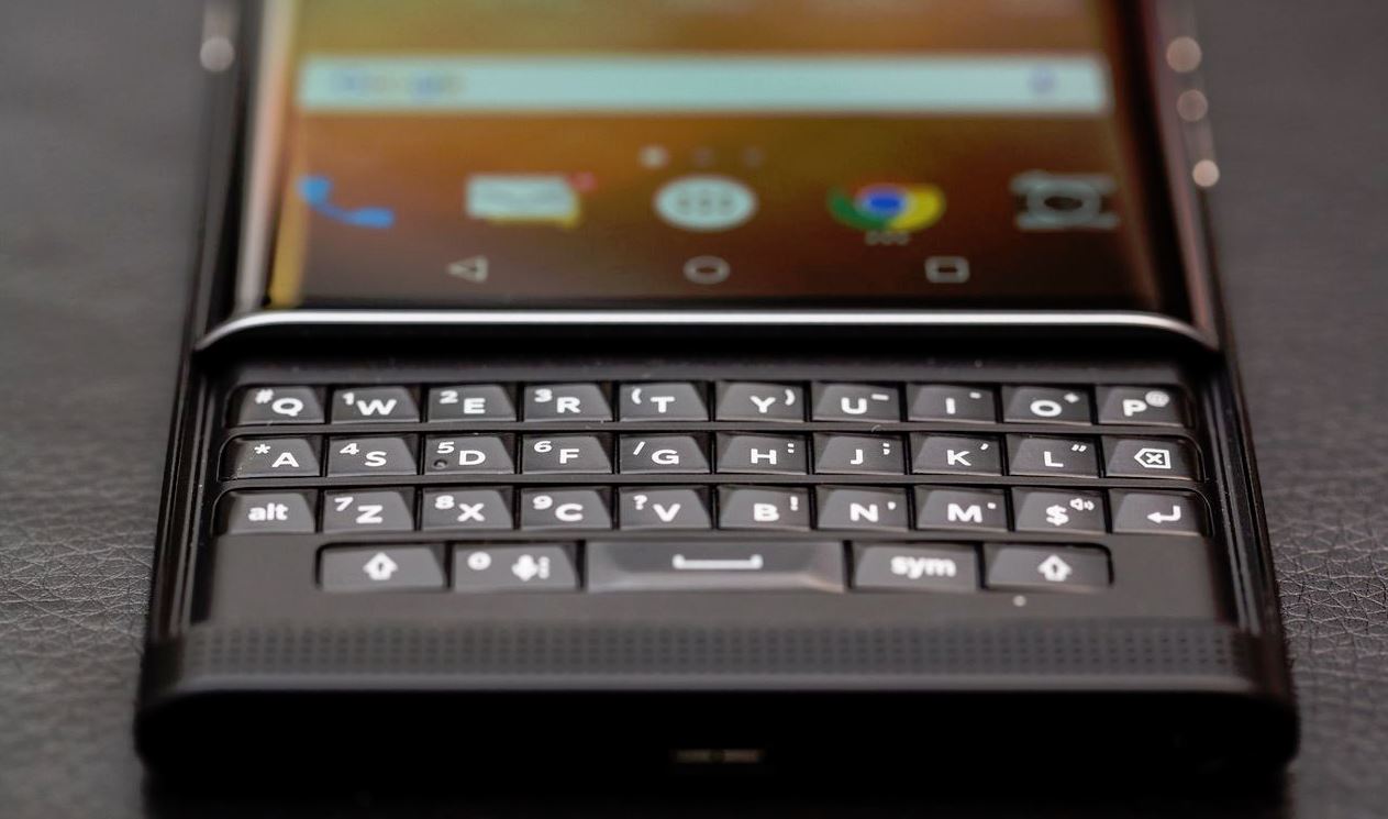 Почему греется blackberry priv