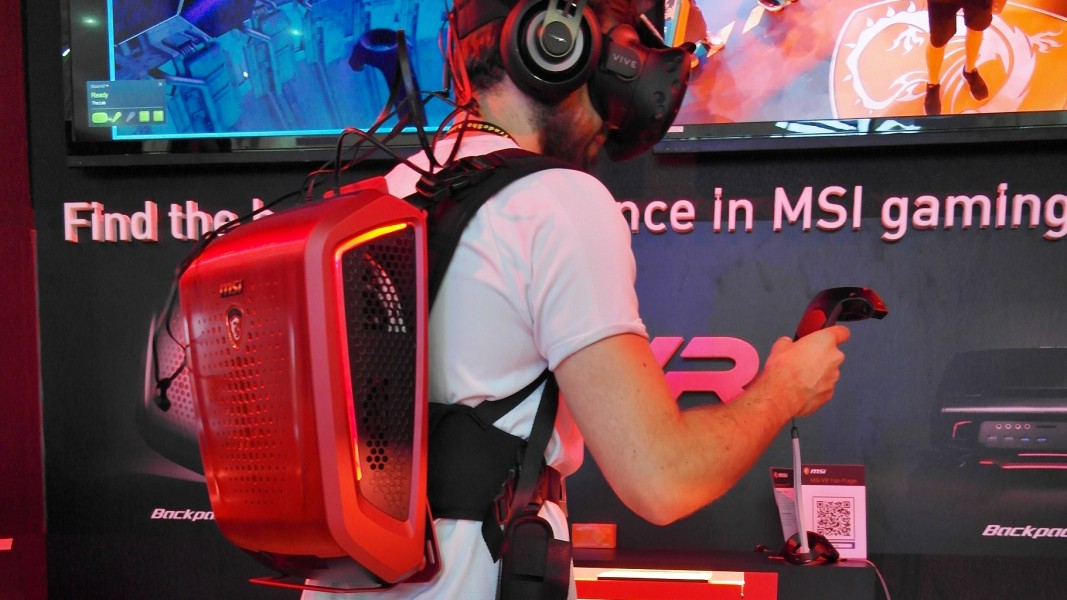  msi-computex-backpack-pc