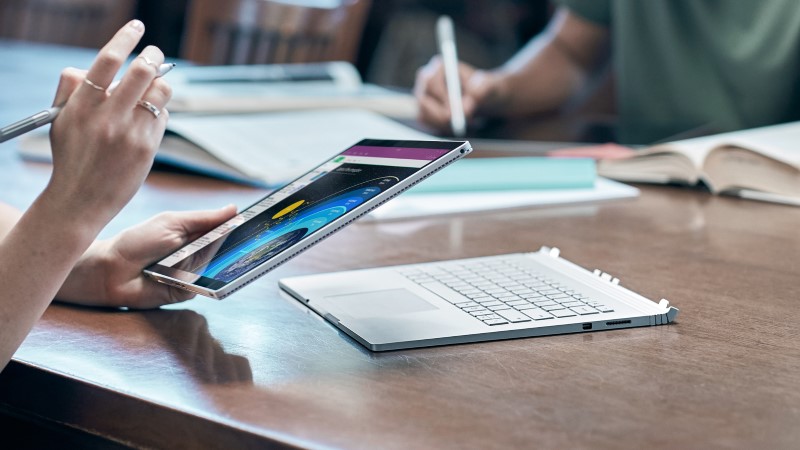Microsoft Surface Book - Top 5 des meilleures tablettes hybrides du moment