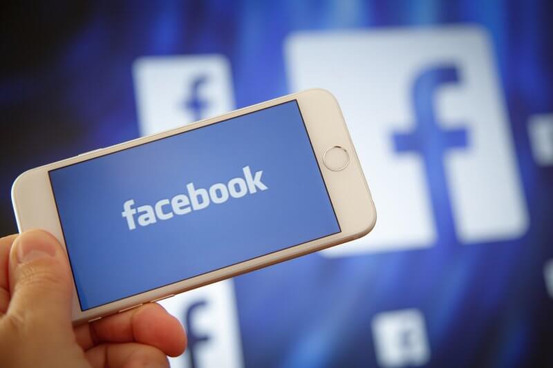 Facebook : des utilisateurs ont reçu des SMS non sollicités !
