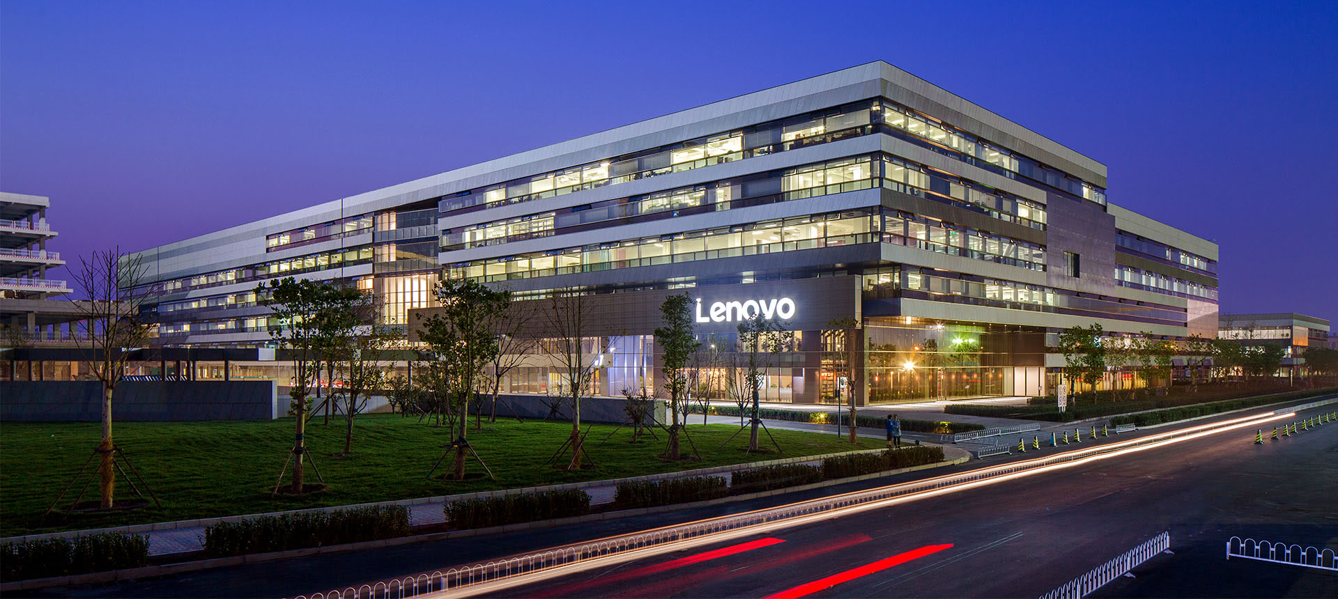 Lenovo prépare une nouvelle version du Yoga Book avant la fin de l'année 2018