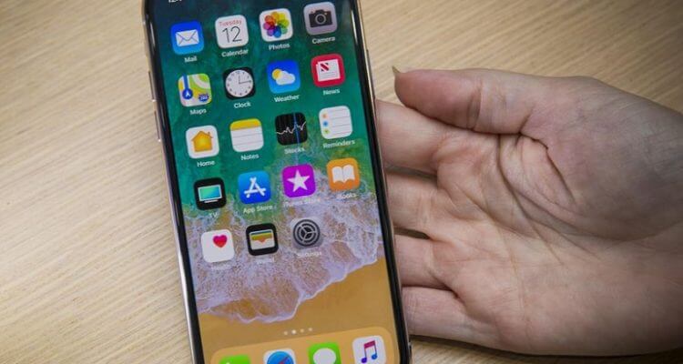 L' iPhone 2018 avec écran OLED de 5,85 pouces moins cher à produire que l’iPhone X ?