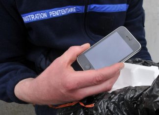 Grâce à deux iPhone, ce terroriste alimentait son compte Facebook en prison