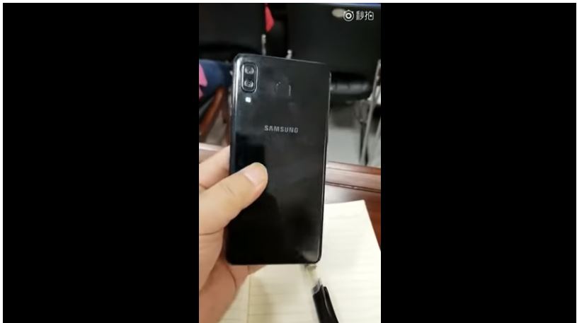 Samsung Galaxy A9 Star : un écran sans encoche mais un dos qui ressemble à l'iPhone X.