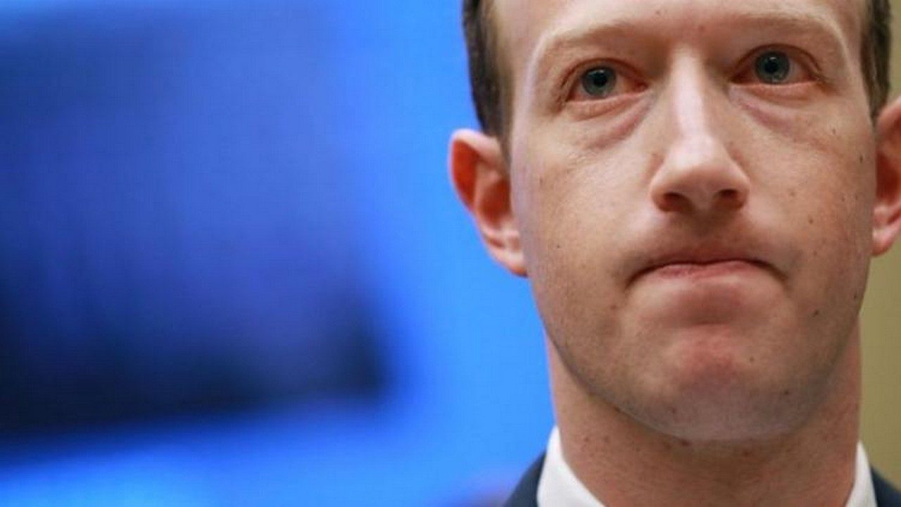 Facebook : Mark Zuckerberg force les dirigeants de Facebook à utiliser des smartphones Android