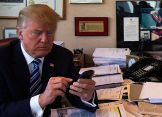Trump et son téléphone