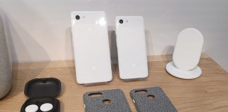Les Google Pixel 3 XL et Pixel 3 avec leurs accessoires