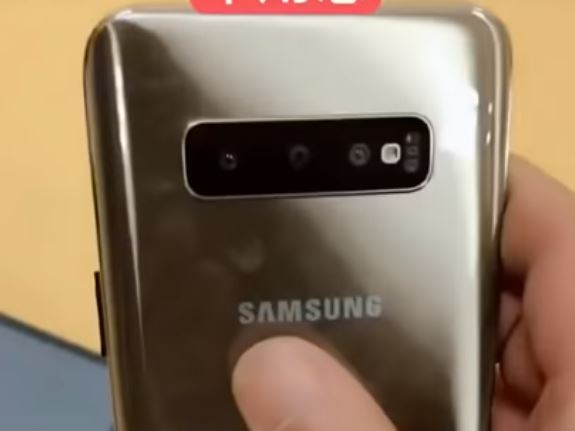 Les clones chinois du Samsung Galaxy S10+ débarquent !