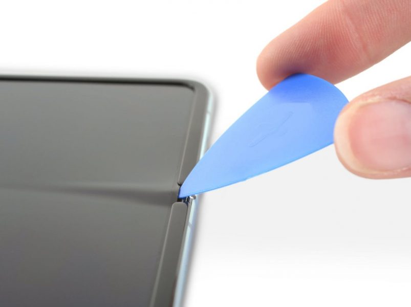 iFixit analyse les problèmes d'écrans cassés du Samsung Galaxy Fold