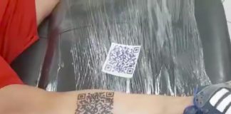 Il se fait tatouer un QR Code pour rien