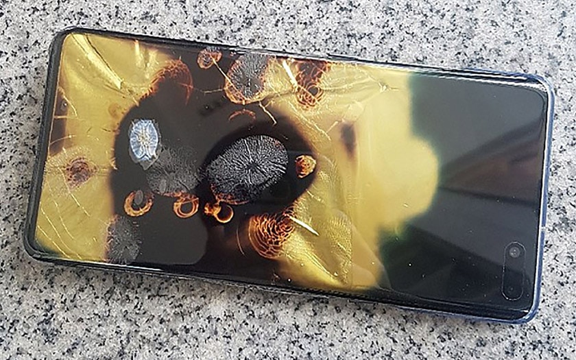 Samsung Galaxy S10 5G : un exemplaire a pris feu en Corée du Sud