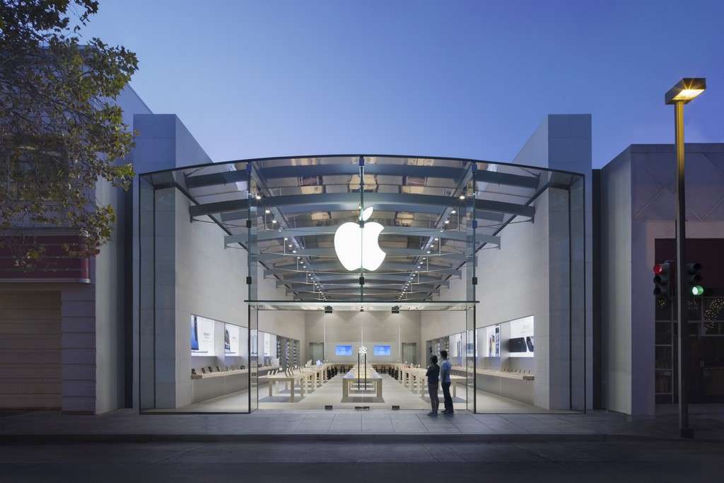 Los Angeles : des voleurs dérobent pour 93 000 dollars de produits Apple en entrant par le toit