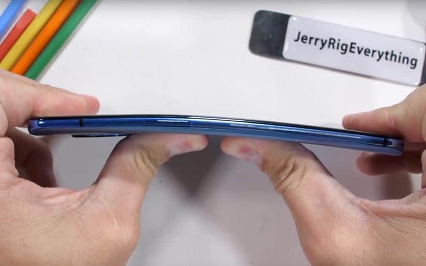 oneplus 7t test résistance - Le OnePlus 7T a échoué au test de durabilité de Jerry Rig Everything