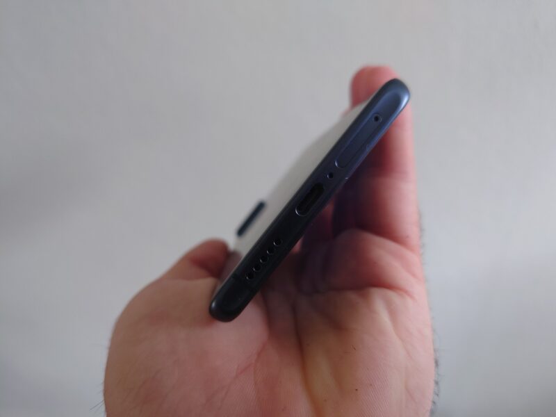 Vivo X60 Pro design 2 800x600 - Test du Vivo X60 Pro 5G : la bonne recette pour faire un excellent smartphone